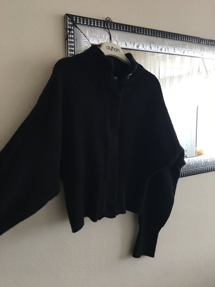 Siyah Kadın Triko Yüksek Yaka Hırka - Görsel 2