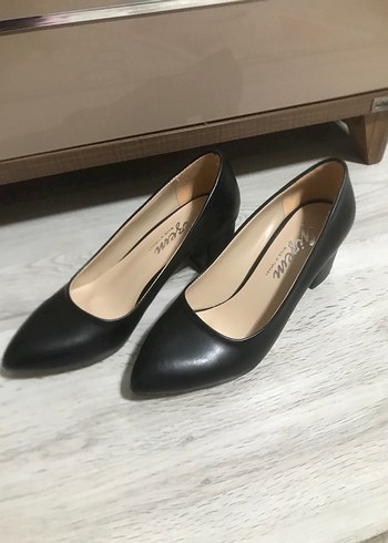 Kadın Siyah Stiletto Topuklu Ayakkabı - Görsel 2