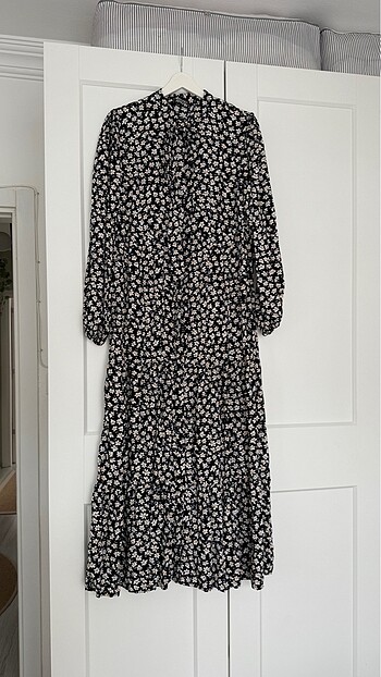 LC Waikiki LCW papatyalı elbise