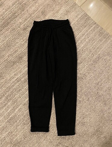 Zara esofman rahatında siyah pantolon
