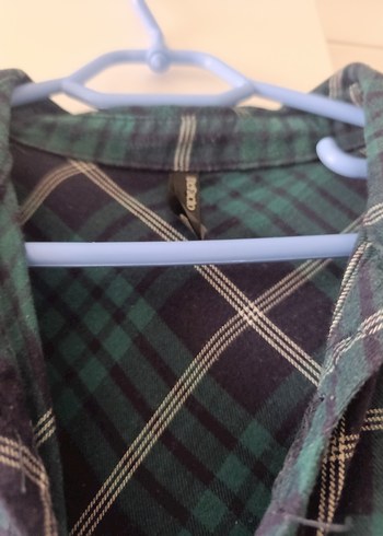 Düğmeli Uzun Kollu Yeşil Midi Gömlek - Görsel 4