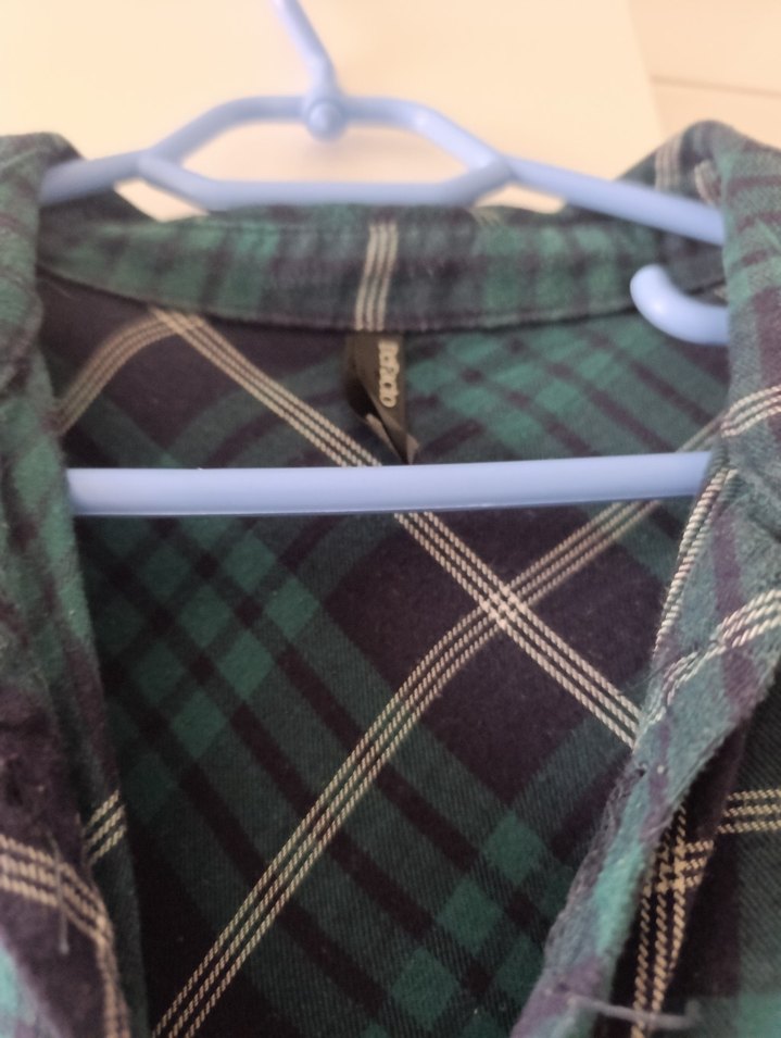 Düğmeli Uzun Kollu Yeşil Midi Gömlek - Görsel 4