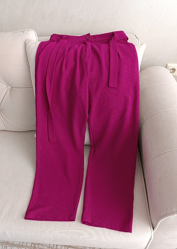 Pembe Bol Kesim Kemerli Kadın Kumaş Pantolon