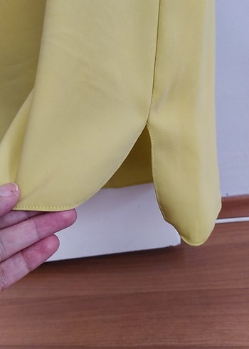 Polo Garage Sarı V Yaka Dökümlü Kadın Bluz