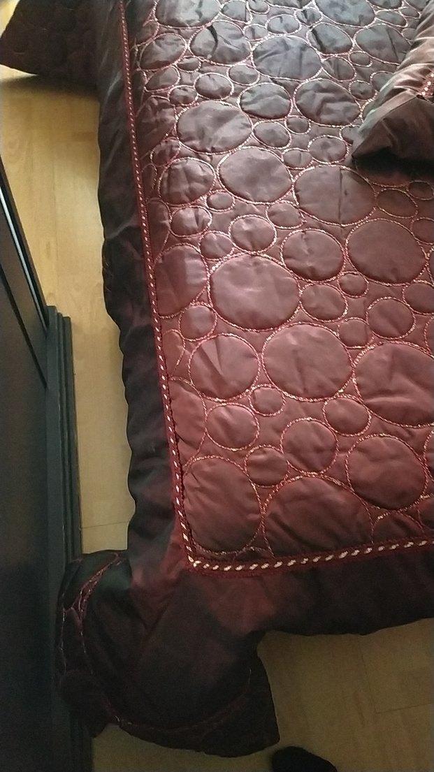 Bordo Nakışlı Yatak Örtüsü - Görsel 3