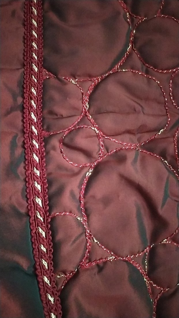 Bordo Nakışlı Yatak Örtüsü - Görsel 5