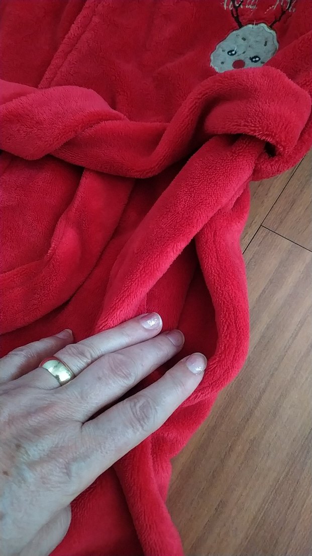 Kız Çocuk Kırmızı Baskılı Bornoz - Görsel 3