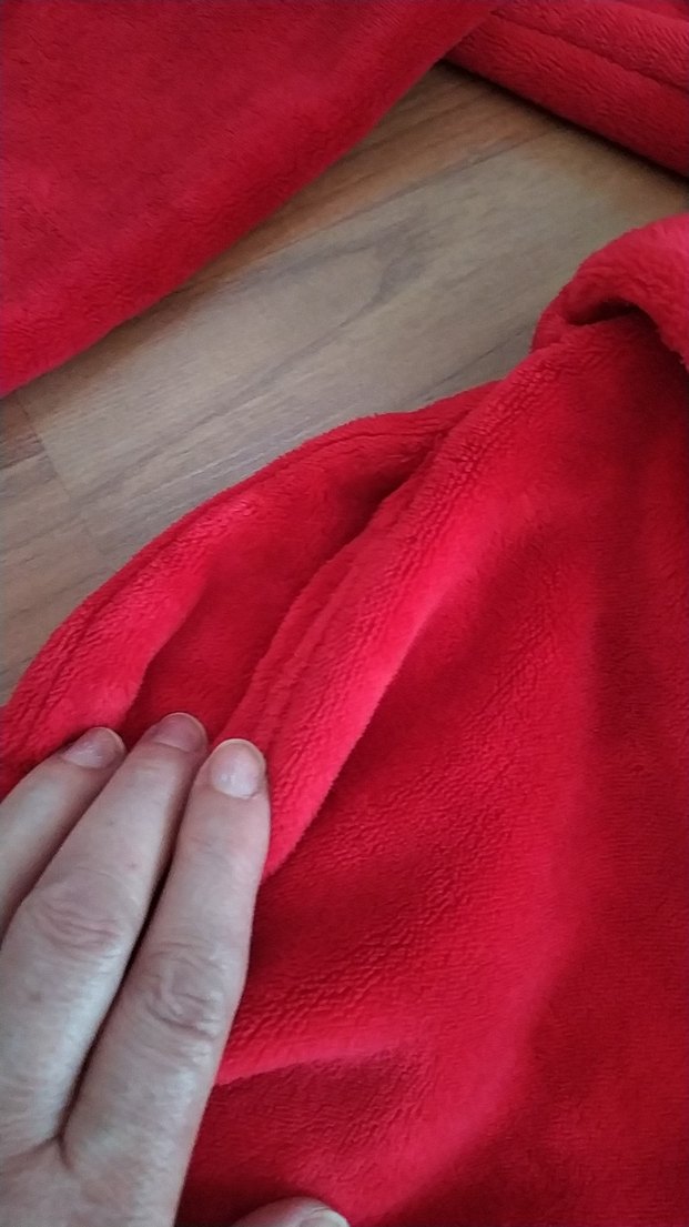 Kız Çocuk Kırmızı Baskılı Bornoz - Görsel 4