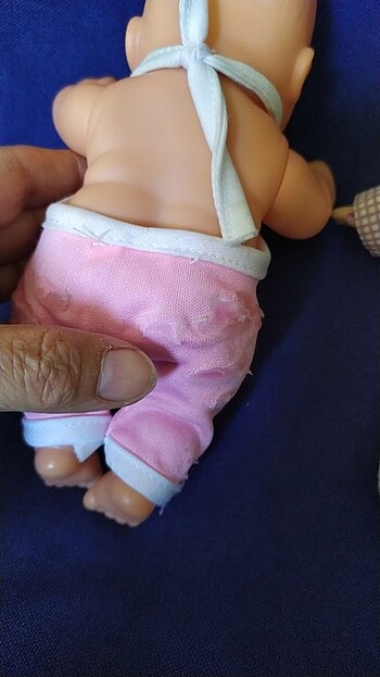 Beden Renk Oyuncak bebekler.