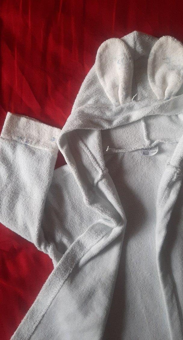 Kapüşonlu Erkek Çocuk Bornoz - Görsel 4