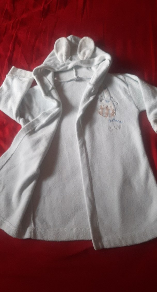 Kapüşonlu Erkek Çocuk Bornoz - Görsel 2