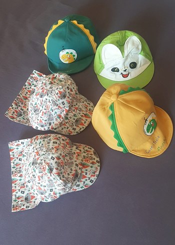 Renkli Çocuk Şapkaları Velcro Özellikli