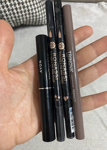 Kahverengi Göz Kalemleri ve Eyeliner Seti