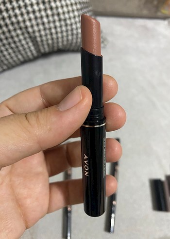 Avon Kahverengi Göz Kalemleri ve Eyeliner Seti