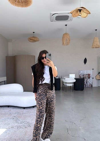 Leopar Desenli Rahat Kesim Kadın Pantolon