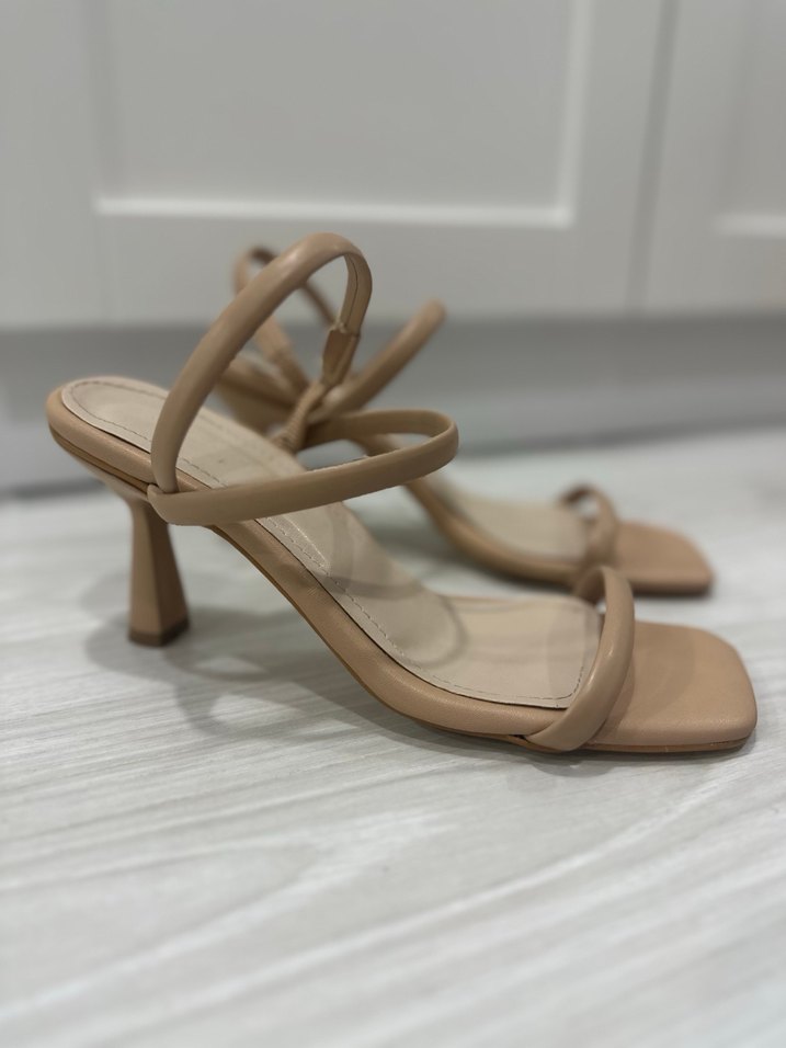 Topuklu Ayakabı - Görsel 2