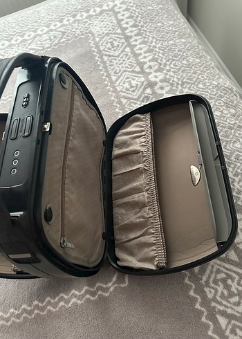 Samsonite Makyaj Bavulu - Görsel 9