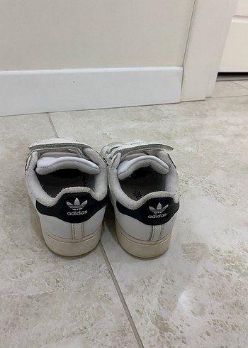 Çocuk Beyaz Spor Ayakkabı adidas - Görsel 2