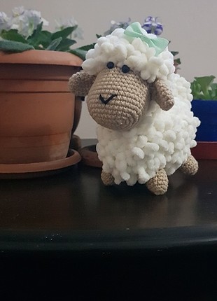 Oyuncak merinos kuzucuk