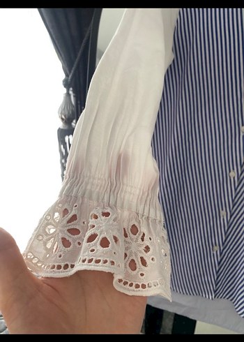 Uzun Kollu Beyaz Çizgili Kadın Gömlek - Görsel 4