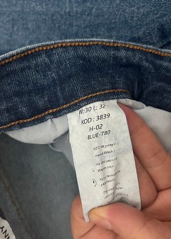 Gri Detaylı Mavi Bol Kesim Kadın Kot Pantolon - Görsel 3