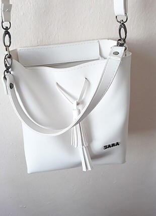 Beyaz çanta 