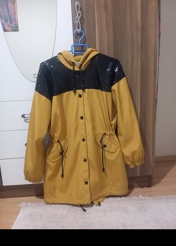 Sarı Kapüşonlu Düğmeli Sokak Tarzı Ceket - Görsel 2