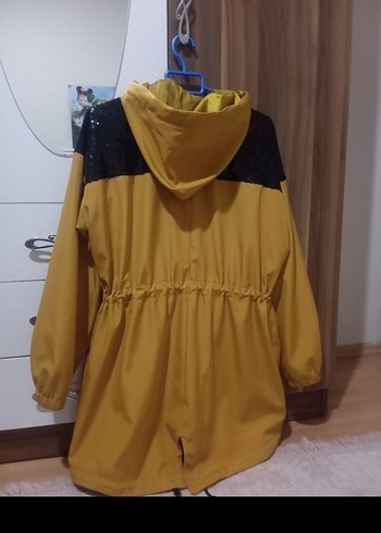 Sarı Kapüşonlu Düğmeli Sokak Tarzı Ceket - Görsel 4