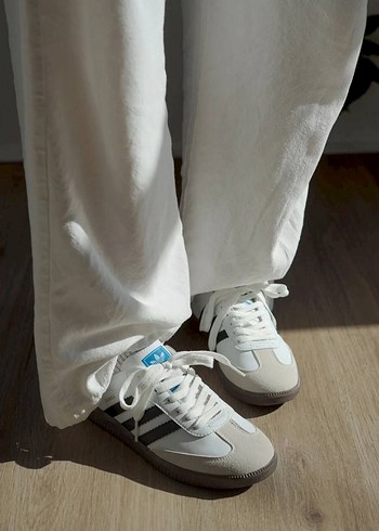 Adidas Beyaz Siyah Spor Ayakkabı - Görsel 3