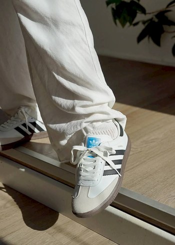 Adidas Beyaz Siyah Spor Ayakkabı - Görsel 2