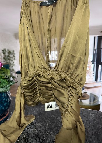 Uzun Drapeli Saten Gold Kadın Tulum - Görsel 2