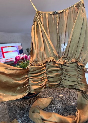 Uzun Drapeli Saten Gold Kadın Tulum - Görsel 9