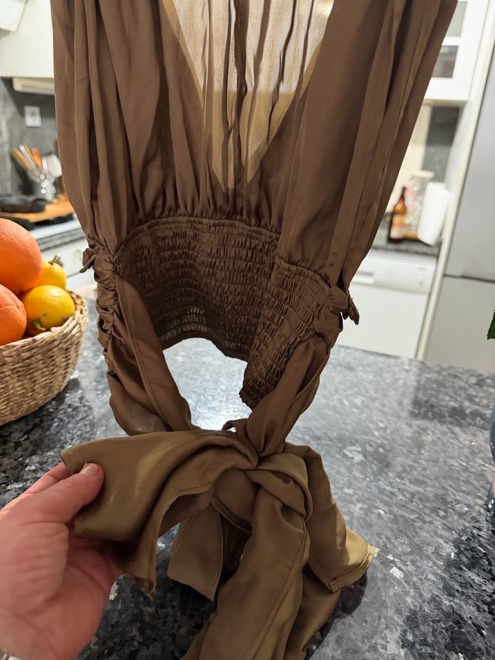 Uzun Drapeli Saten Gold Kadın Tulum - Görsel 4