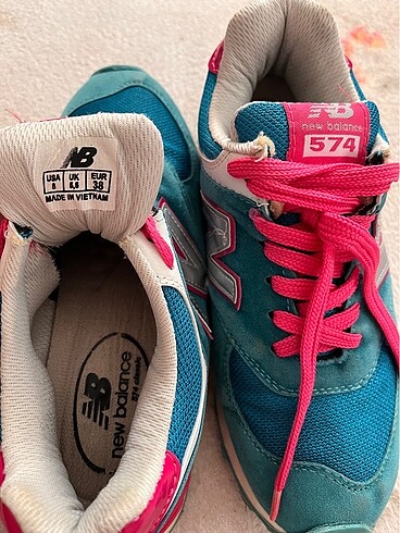 38 Beden New Balance spor ayakkabı