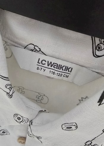 LC Waikiki Beyaz Baskılı Erkek Kısa Kollu Gömlek