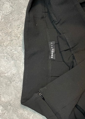 Siyah Pileli etek - Görsel 3