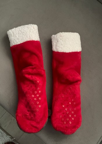 Kızlar için Kırmızı Nakışlı Sıcak Terlik - Görsel 3