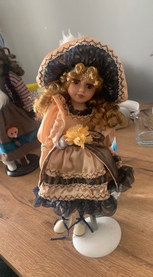 Bej Renkli Pastel Tonlarda Klasik Bebek - Görsel 4