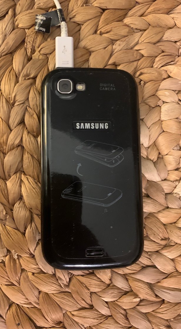 Samsung Siyah Android Telefon - Görsel 4