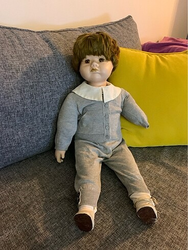 Büyük boy porselen bebek