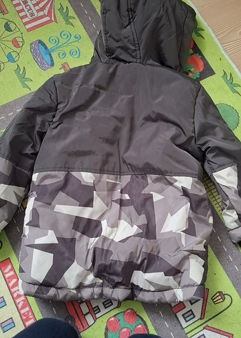 Erkek Çocuk Kamuflaj Desenli Kapüşonlu Mont - Görsel 6