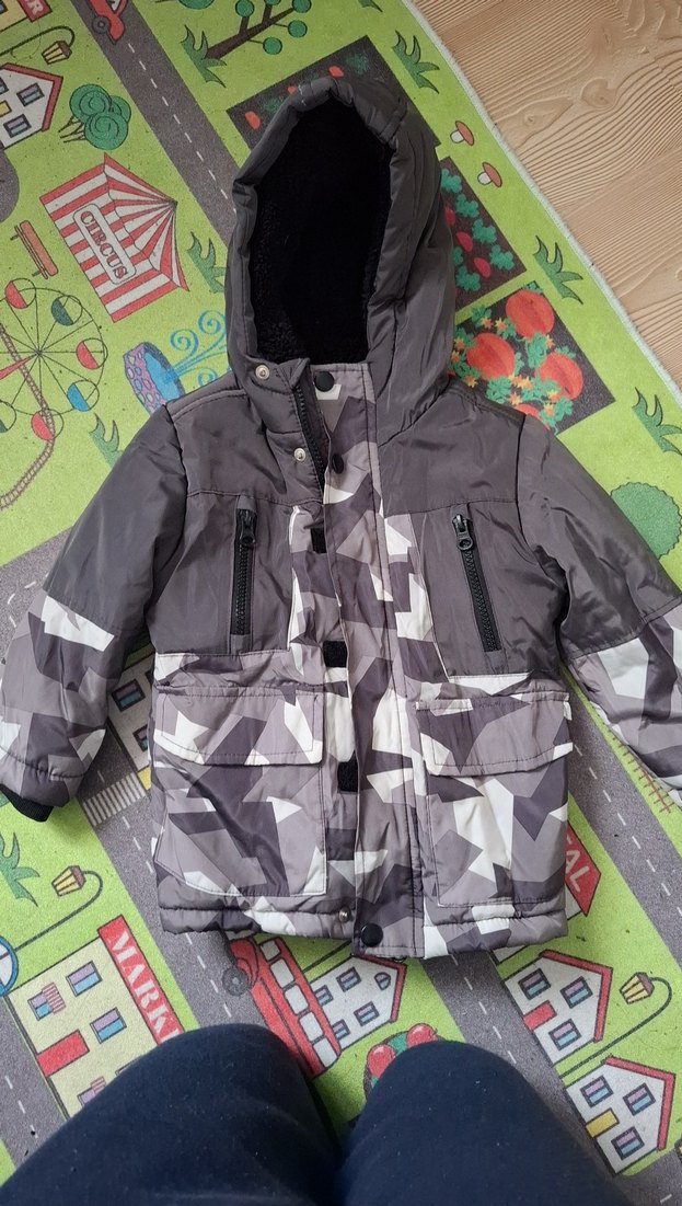 Erkek Çocuk Kamuflaj Desenli Kapüşonlu Mont - Görsel 2