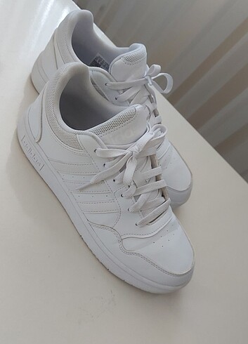 39,5 Beden beyaz Renk Adidas Beyaz Spor Ayakkabı unisex