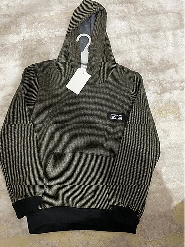 Kapşüonlu sweat