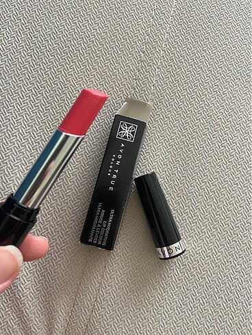 Avon Avon ruj