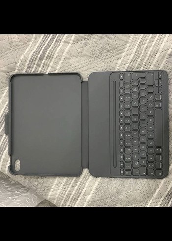 Logitech ipad 10. Nesil klavyeli kılıf - Görsel 4