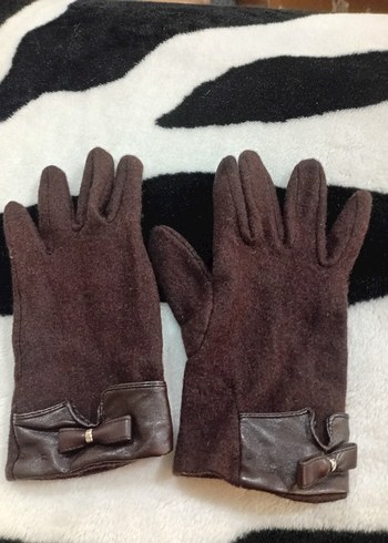 Kahverengi Kemer Detaylı Kadın Eldiveni - Görsel 2