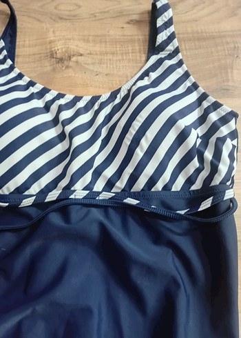 Çizgili ve Lacivert Kadın Mayo - Görsel 2