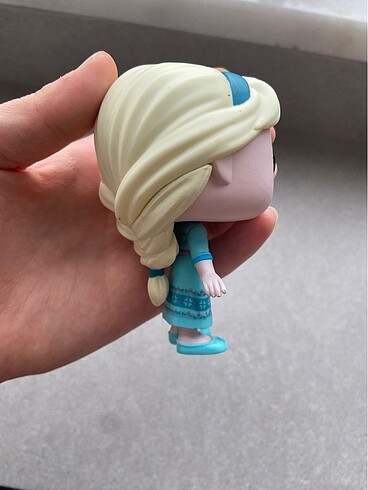  Beden Young Elsa Funko Pop