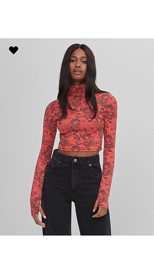 Bershka dik yakalı crop top